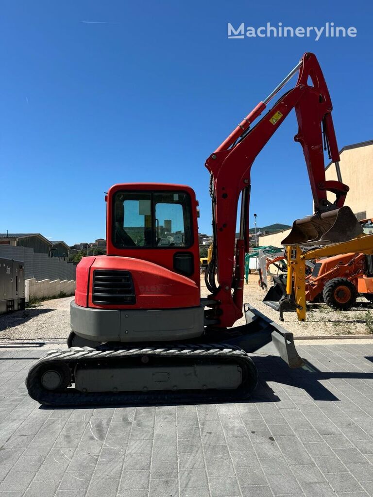 Bobcat E50 miniexcavadora