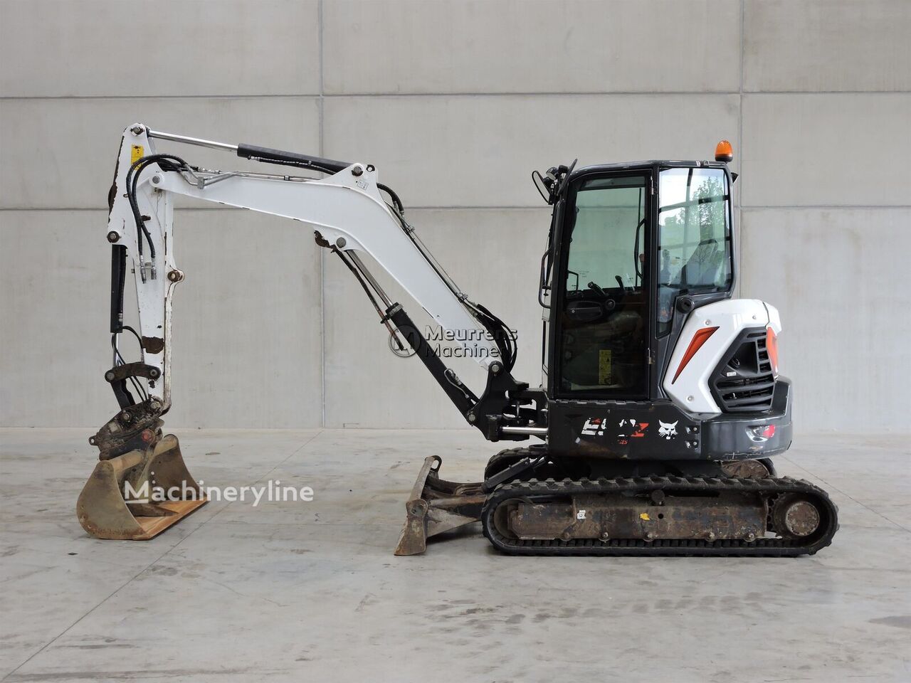 Bobcat E50 mini excavator - Machineryline
