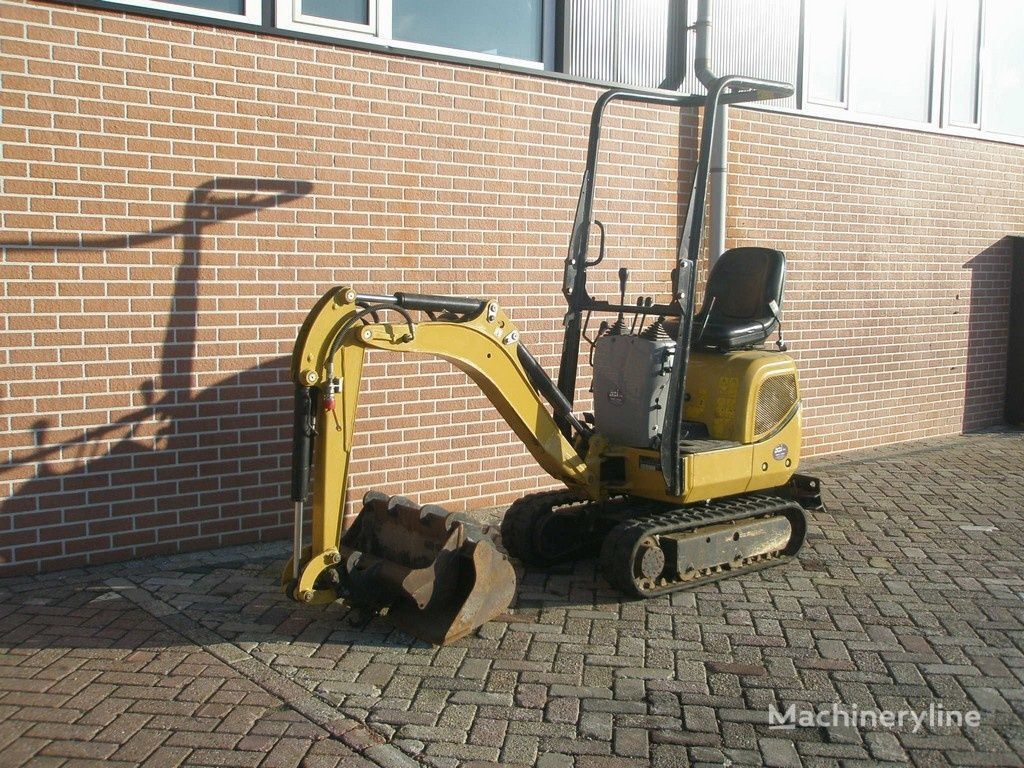 Caterpillar 300.9 miniexcavadora