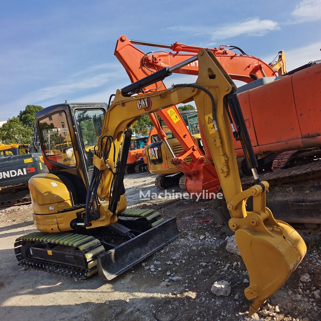 حفارة صغيرة Caterpillar 303 - Machineryline