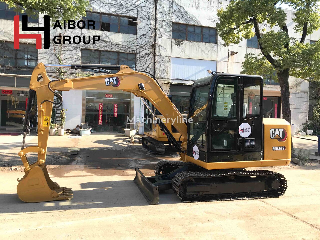 мини-экскаватор Caterpillar 305.5E2