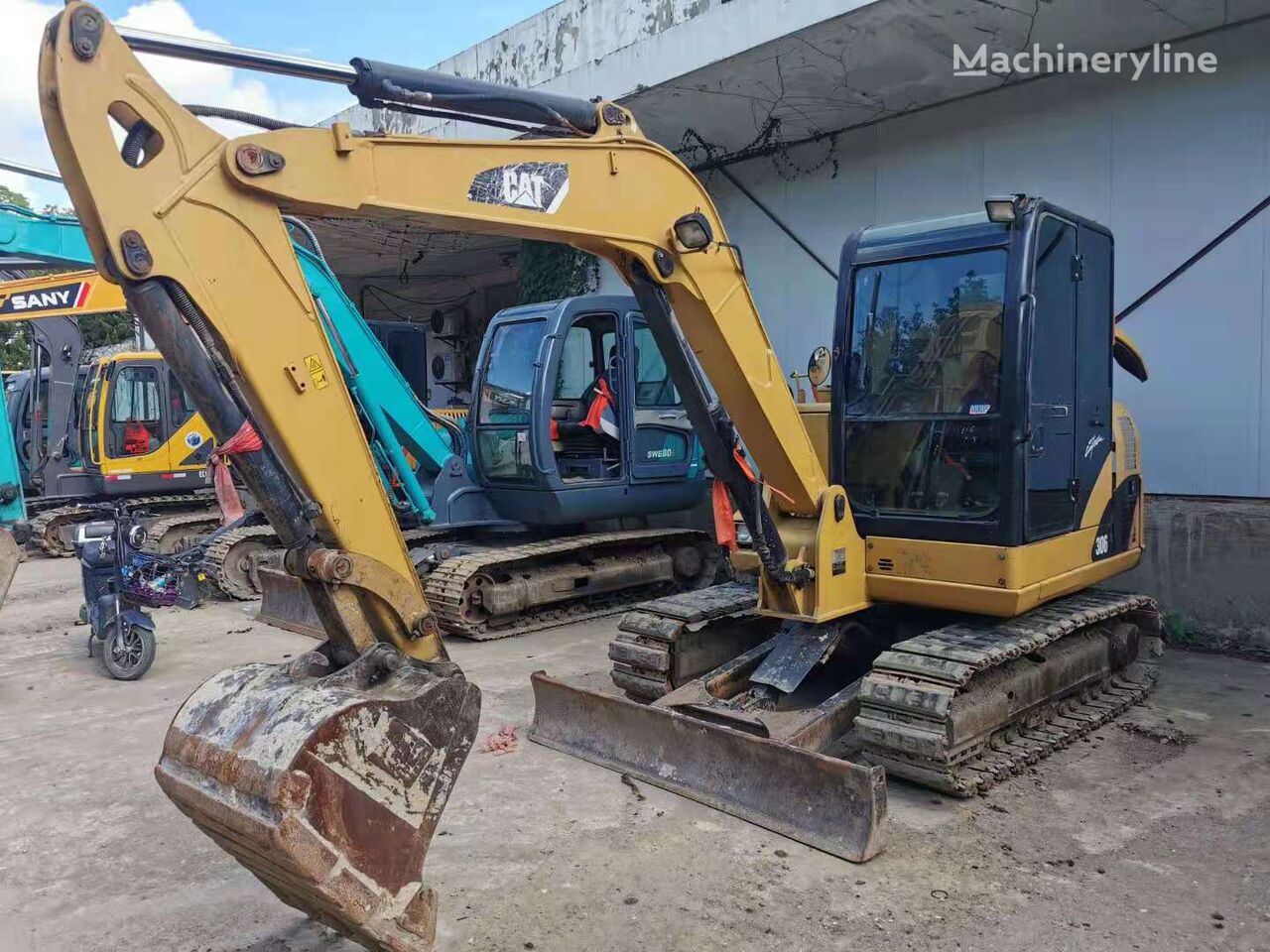 máy đào cỡ nhỏ Caterpillar 306