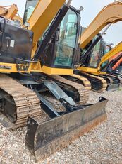 мини-экскаватор Caterpillar 307.5