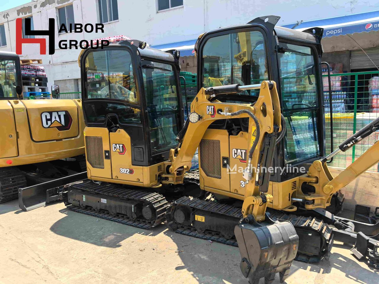 мини-экскаватор Caterpillar CAT302 302CR