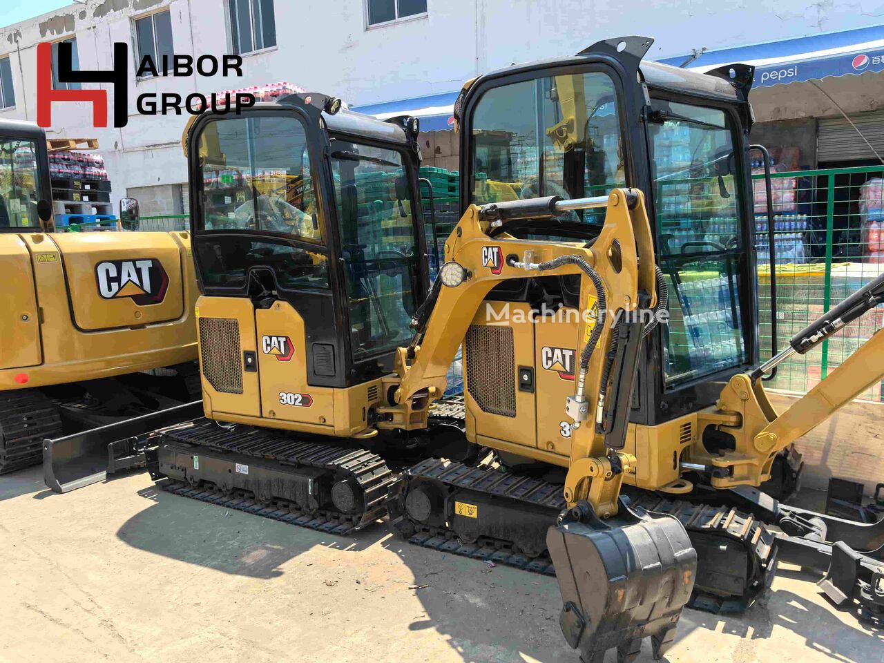 мини-экскаватор Caterpillar CAT302 302CR