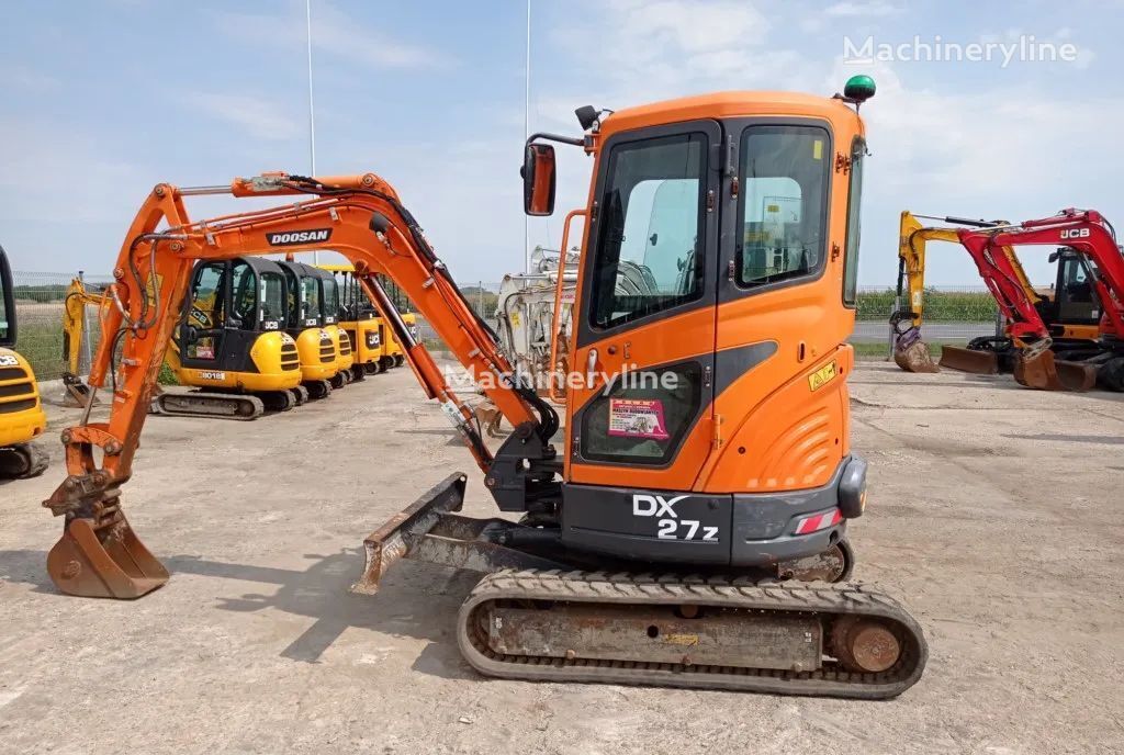 Doosan DX 27 Mini excavator Minibagger