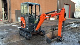 mini-pelle Doosan DX19