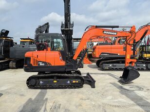 Mini-pelle Doosan DX60 à vendre - Image 4 | Machineryline CD Mini-pelle Doosan DX60 | Image 4 - Machineryline