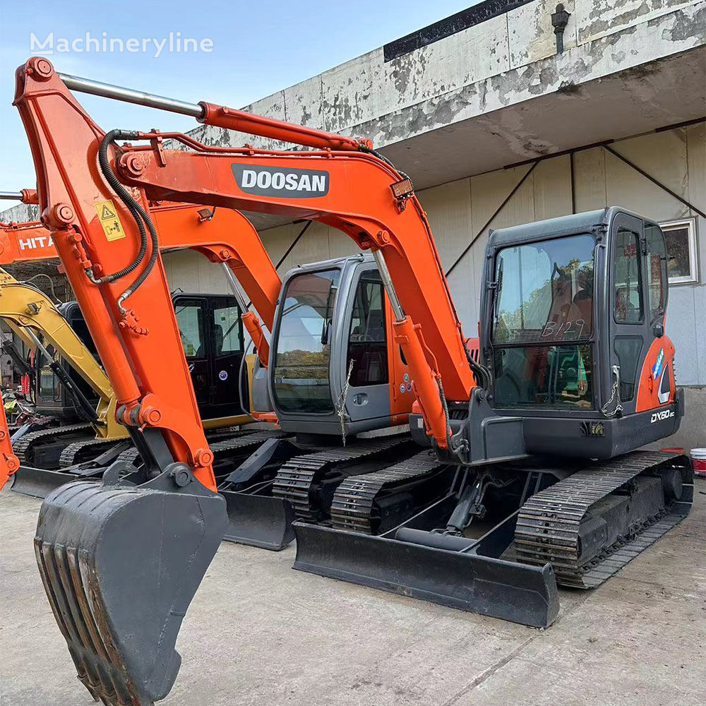 mini-pelle Doosan DX60-9C