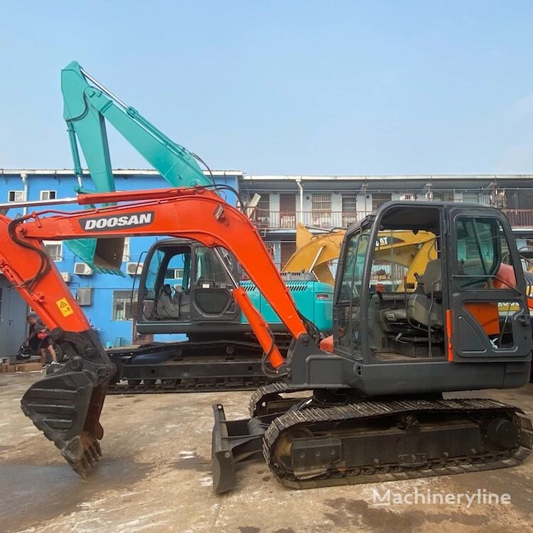 новый мини-экскаватор Doosan DX60, DX55, DH60, DH55