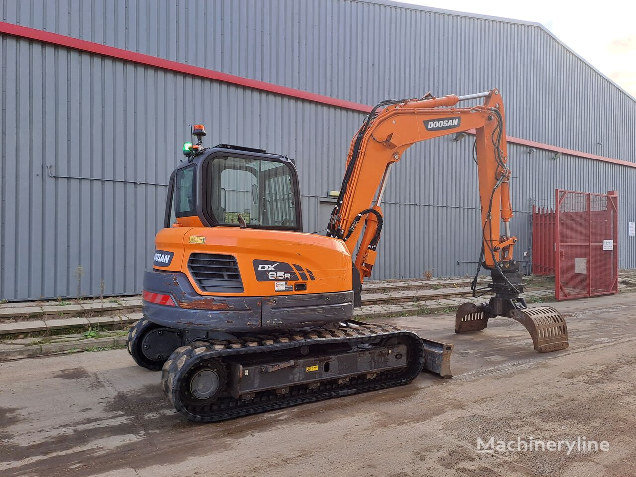 Doosan DX85R minigraver