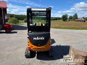 حفارة صغيرة Hanix H17D