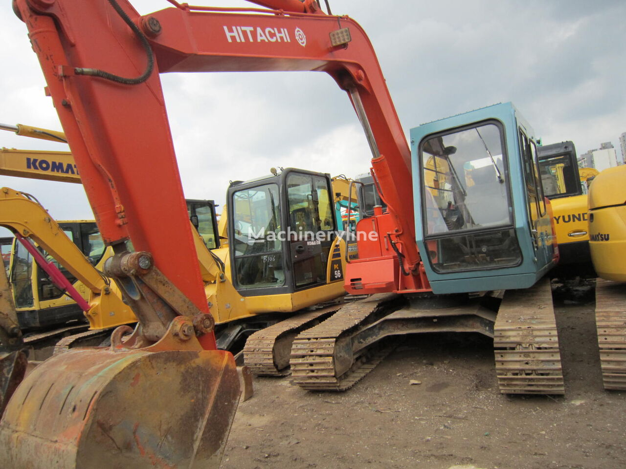 حفارة صغيرة Hitachi EX60