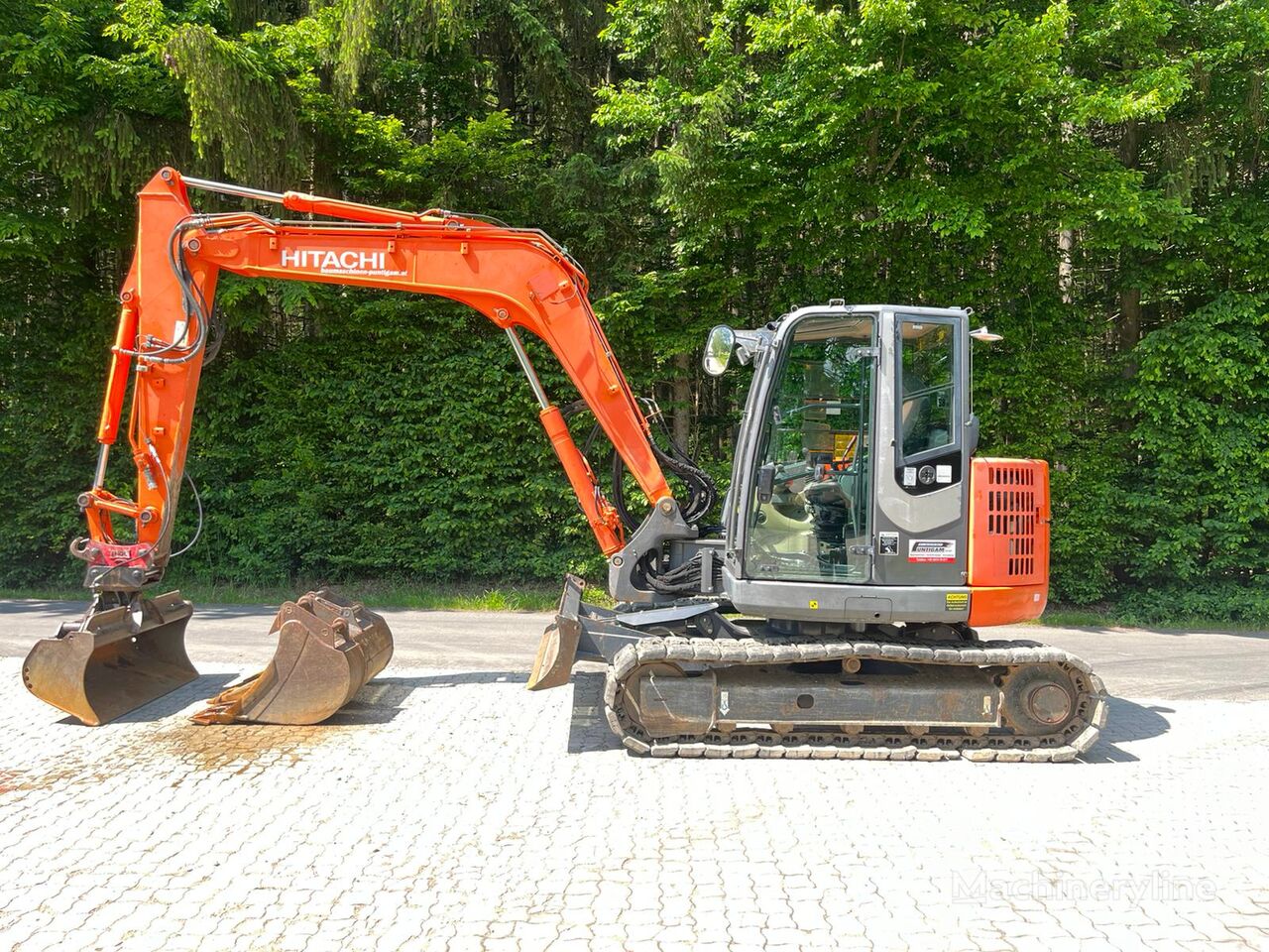 حفارة صغيرة Hitachi ZX 85 USBLC-3