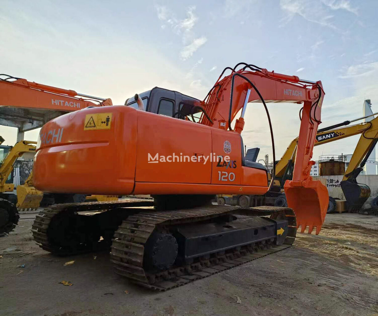 حفارة صغيرة Hitachi ZX120