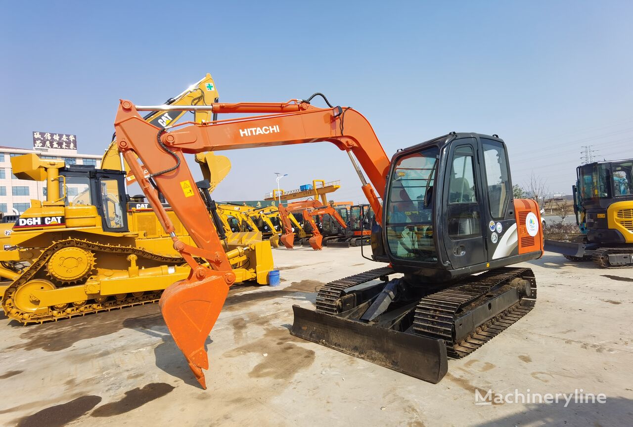 حفارة صغيرة Hitachi ZX70