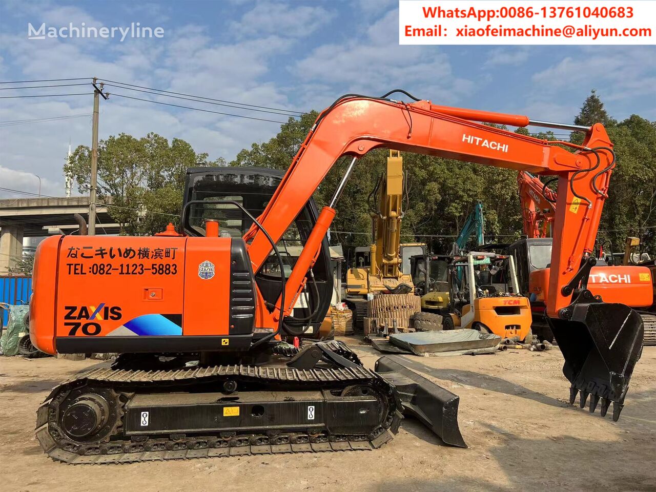 máy đào cỡ nhỏ Hitachi ZX70