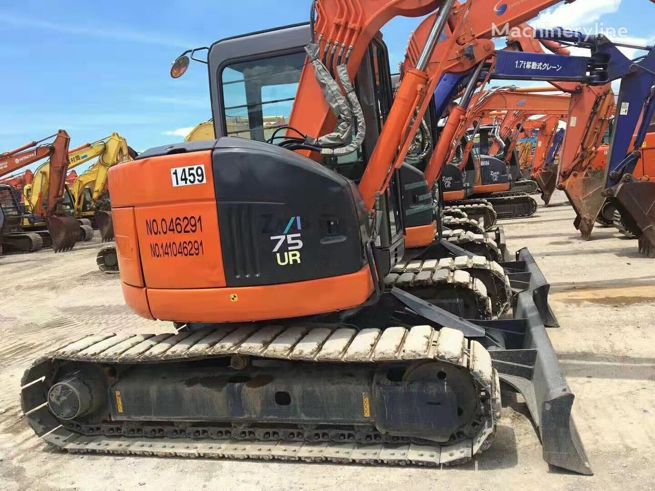 Hitachi ZX75UR mini excavator