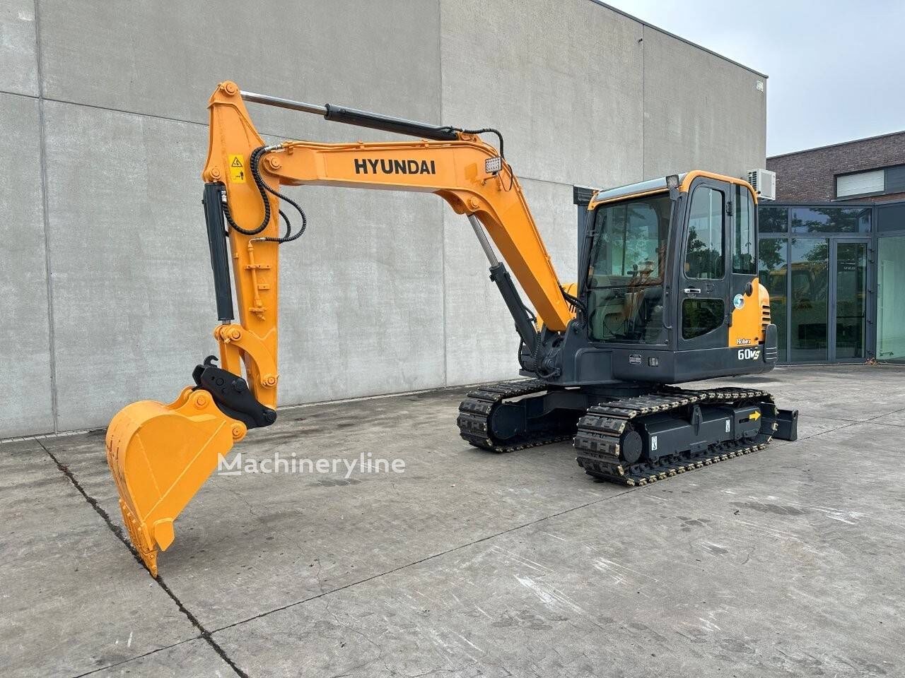 미니 굴착기 Hyundai R60VS - Machineryline