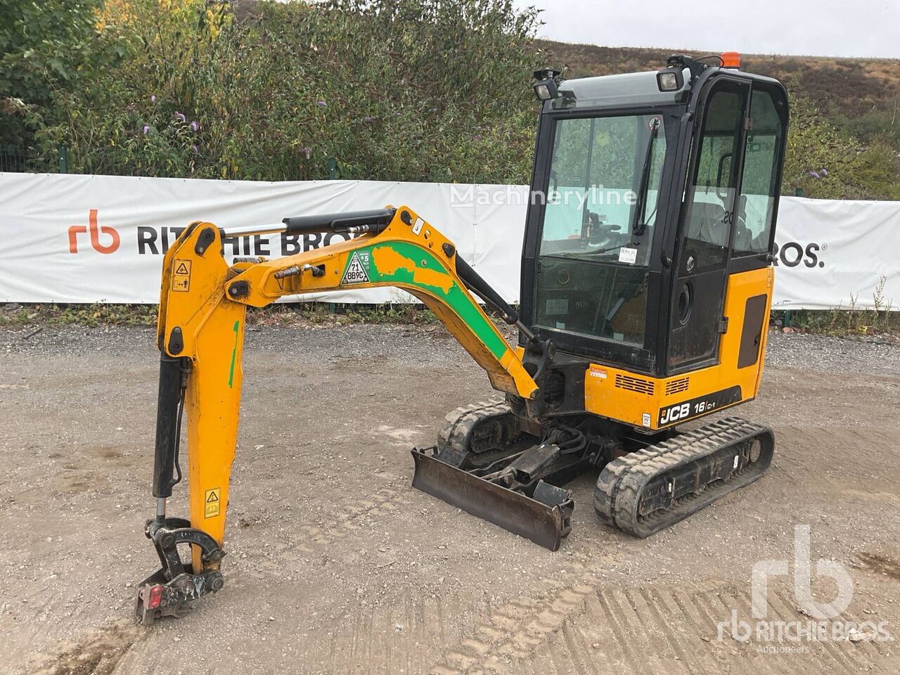 حفارة صغيرة JCB 16C-1 - Machineryline