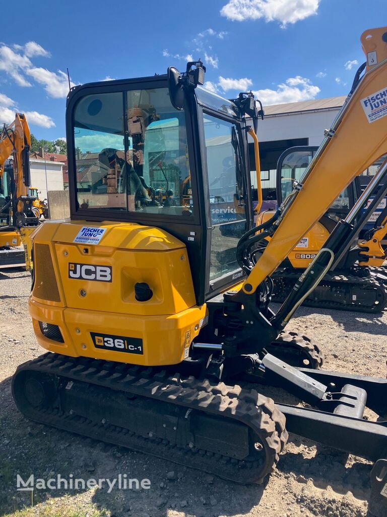 mesin penggali mini JCB 36C-1