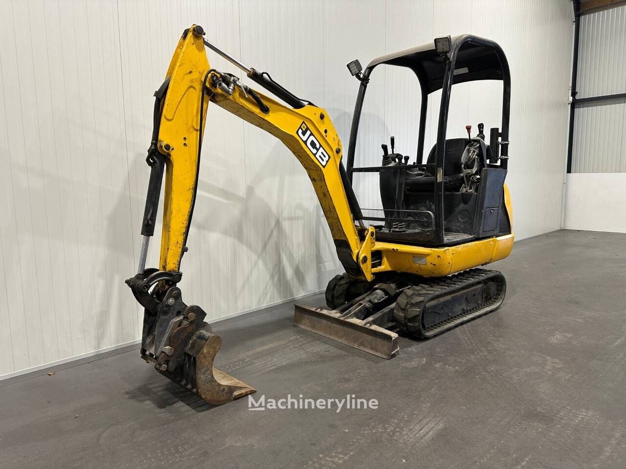 мини-экскаватор JCB 8014