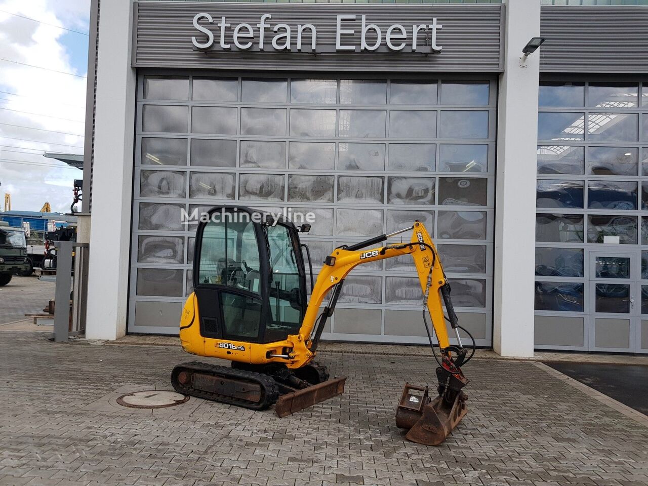 Мини-экскаватор JCB 8018 / 3.420h / hydrl. Grabenräumer / Tieflöffel - Machineryline