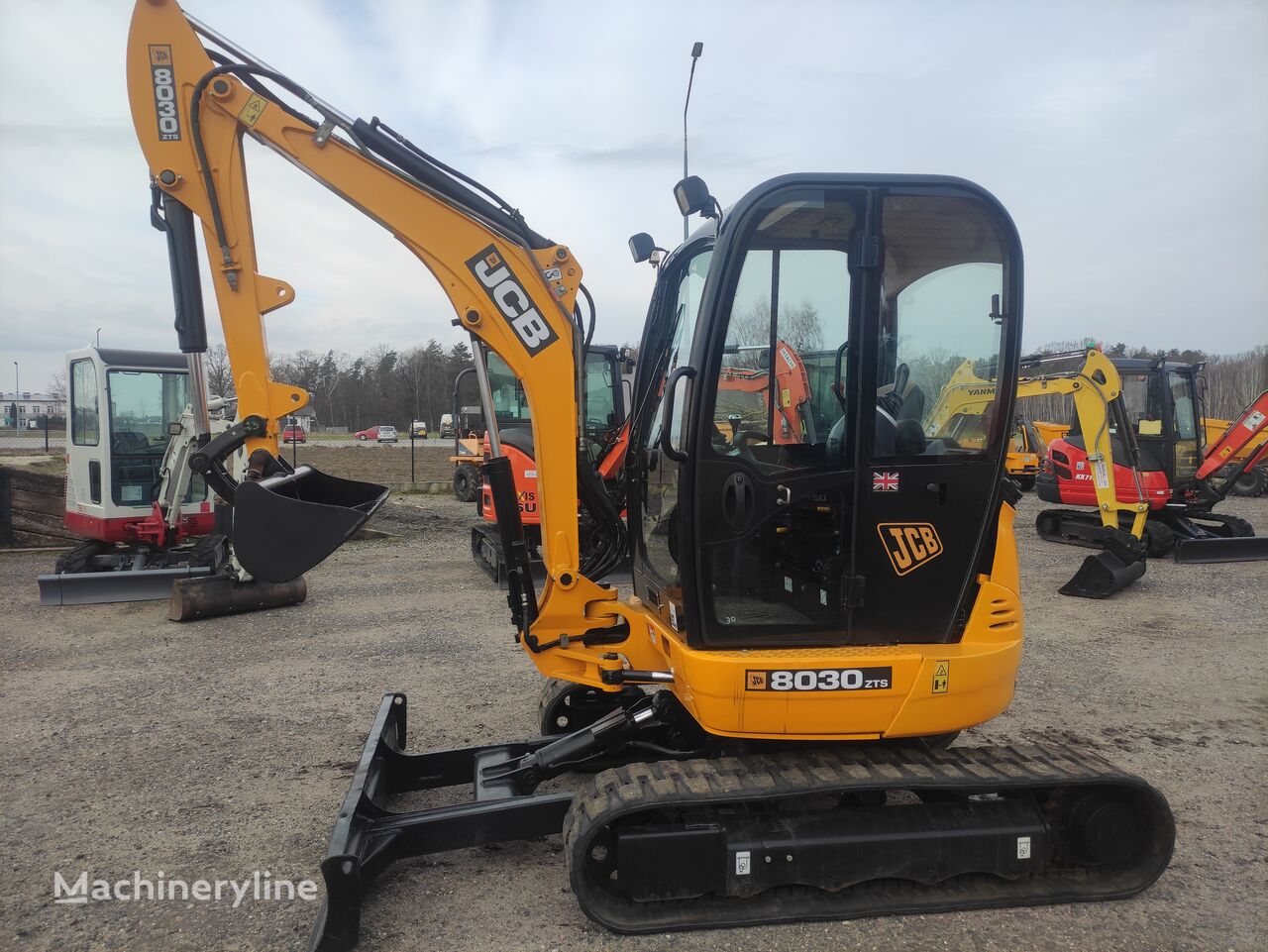 JCB 8030 ZTS 2015r  obrót w obrysie maszyny  miniexcavadora