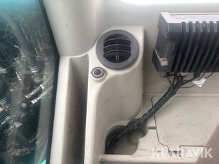 Miniescavatore Kobelco SK210LC-9 in vendita - Immagine 75 | Machineryline IT Miniescavatore Kobelco SK210LC-9 | Immagine 75 - Machineryline