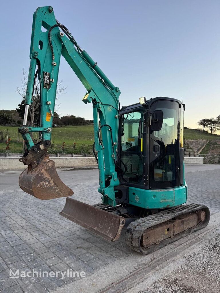 حفارة صغيرة Kobelco SK30SR-6