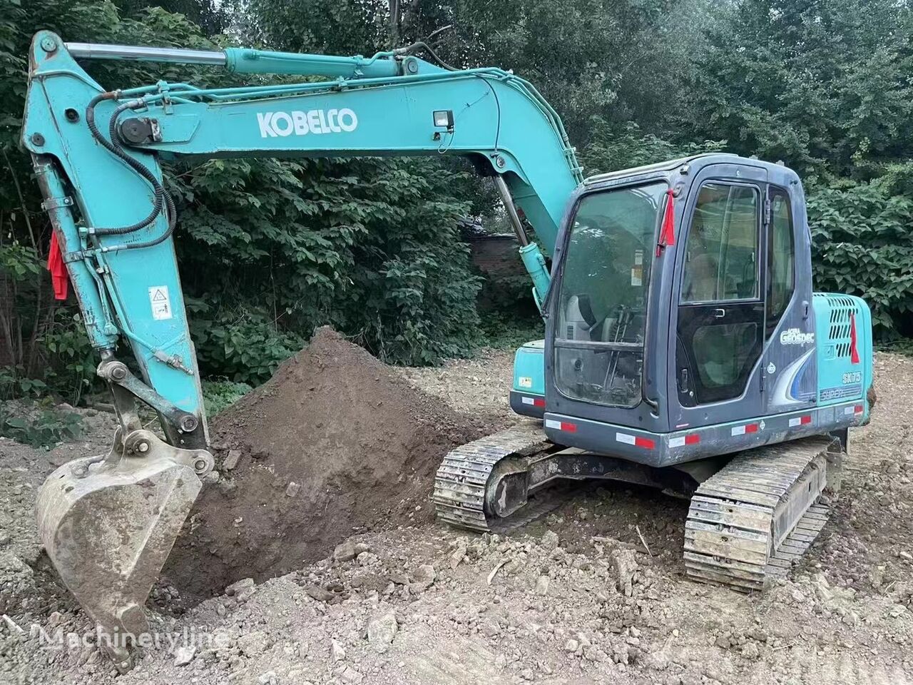 máy đào cỡ nhỏ Kobelco sk75-8