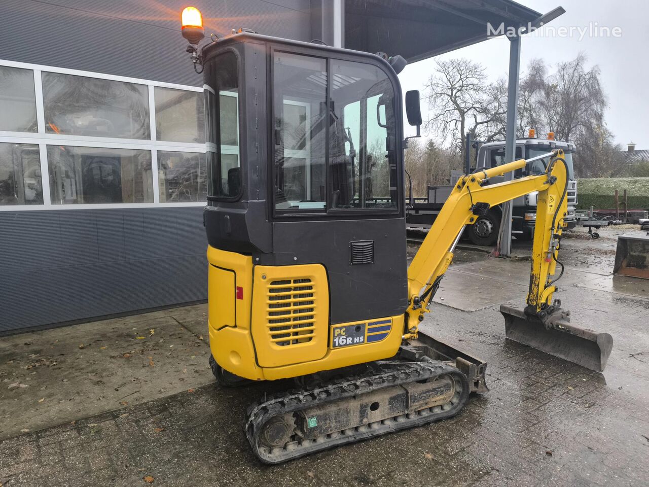 mini ekskavatorius Komatsu PC16