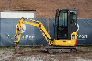 Komatsu PC16R-3HS miniexcavadora