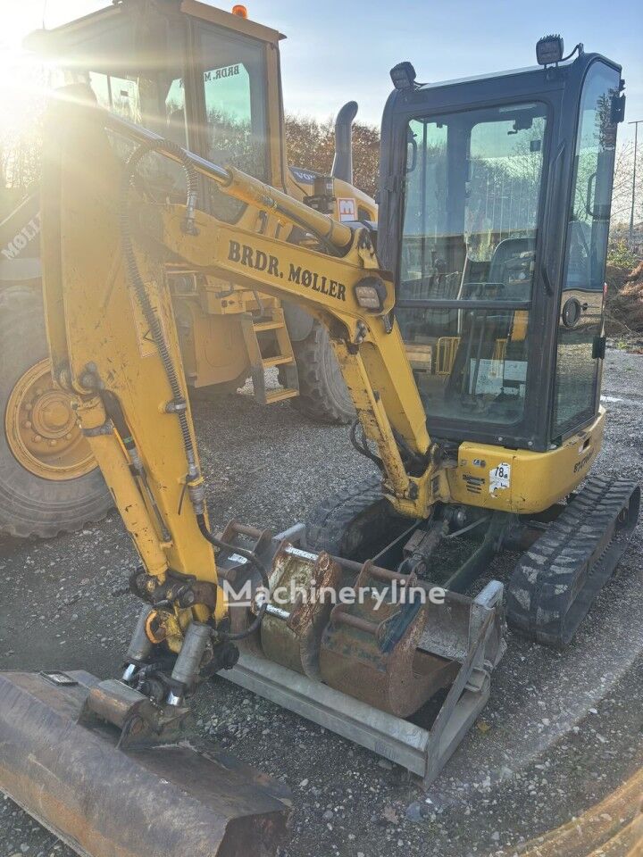 Komatsu PC16R-3HS PROP mini excavator - Machineryline