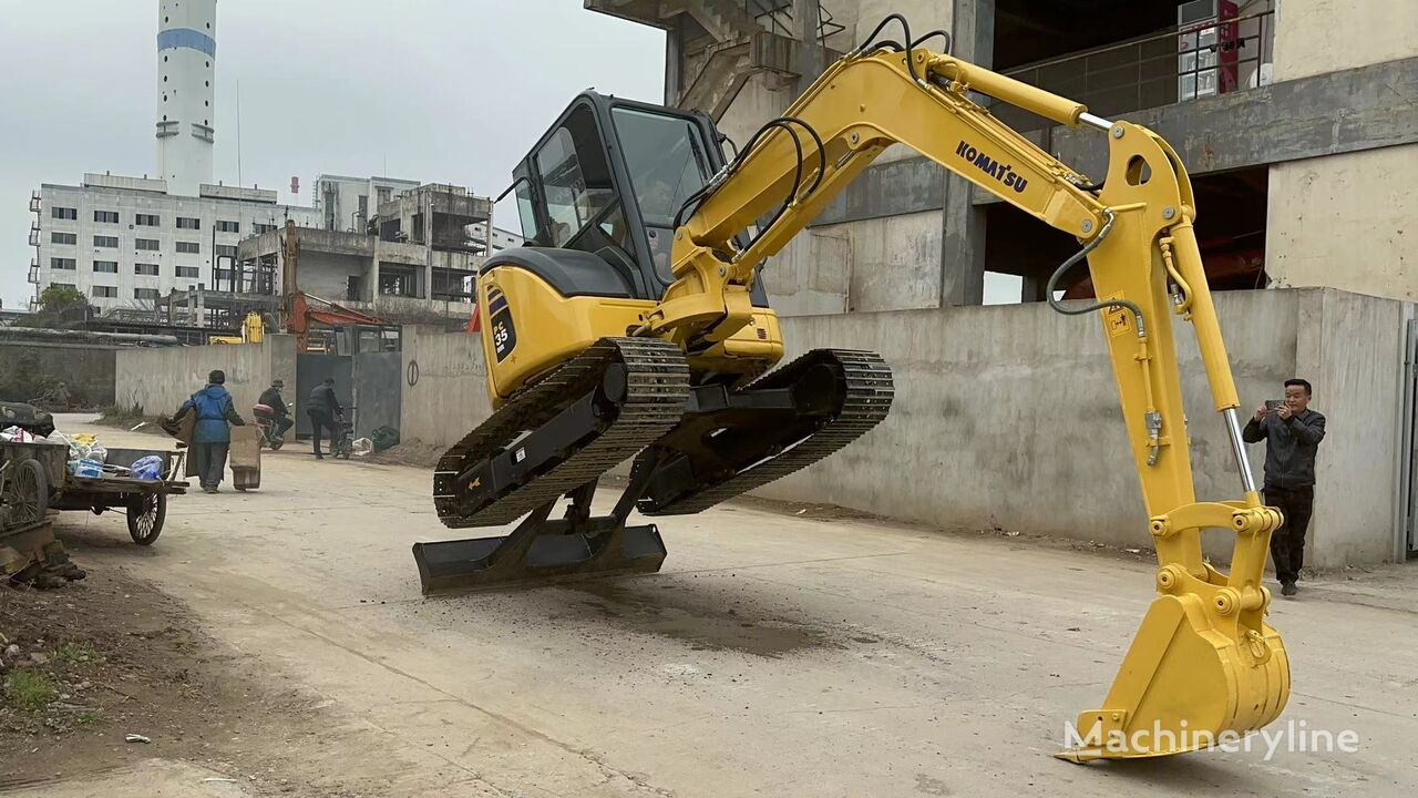 Komatsu PC35 mini excavator