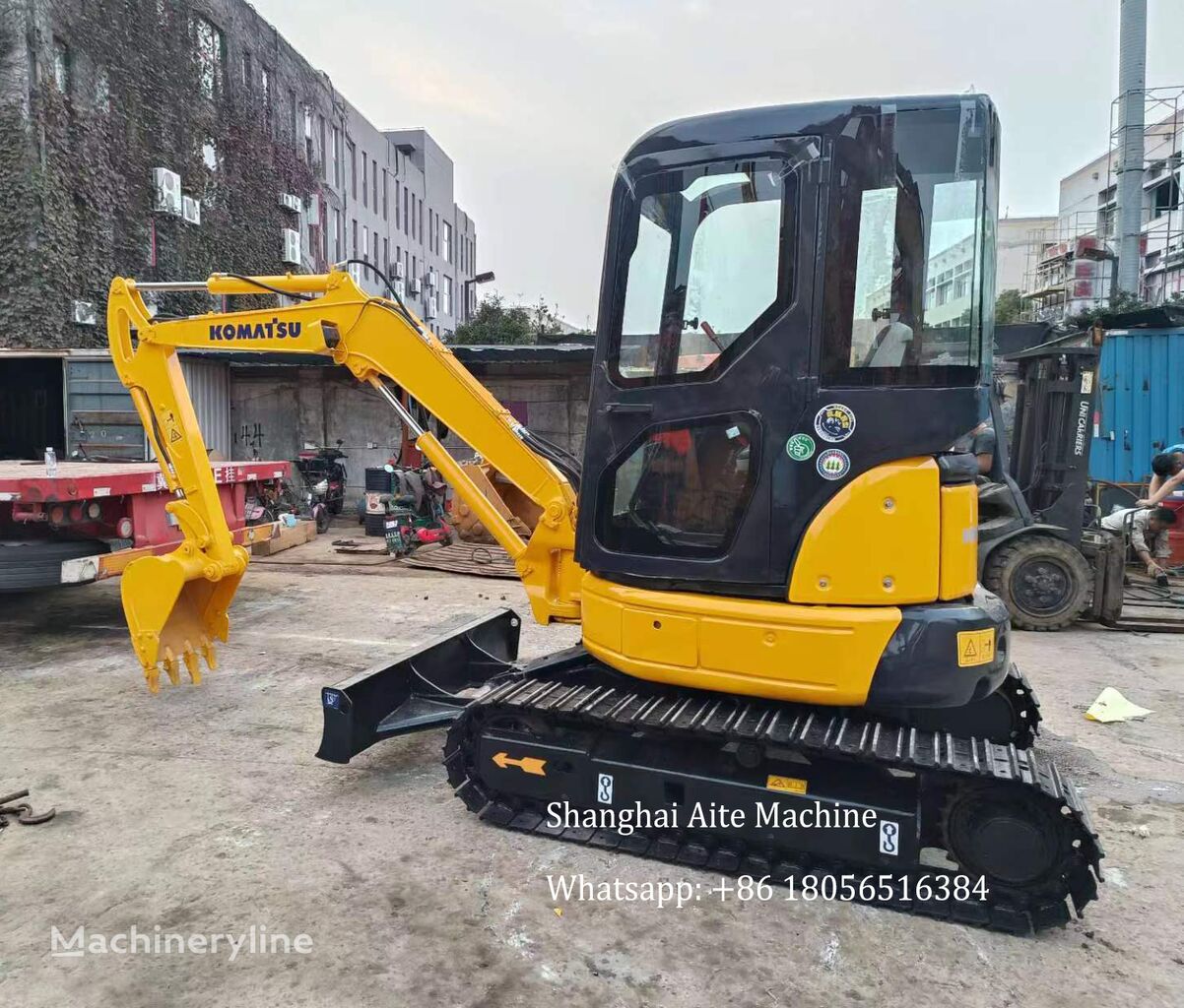 minikoparka Komatsu PC35