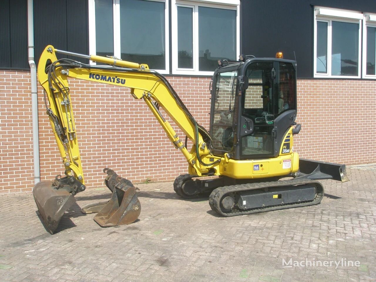 Komatsu PC35MR-5 miniexcavadora