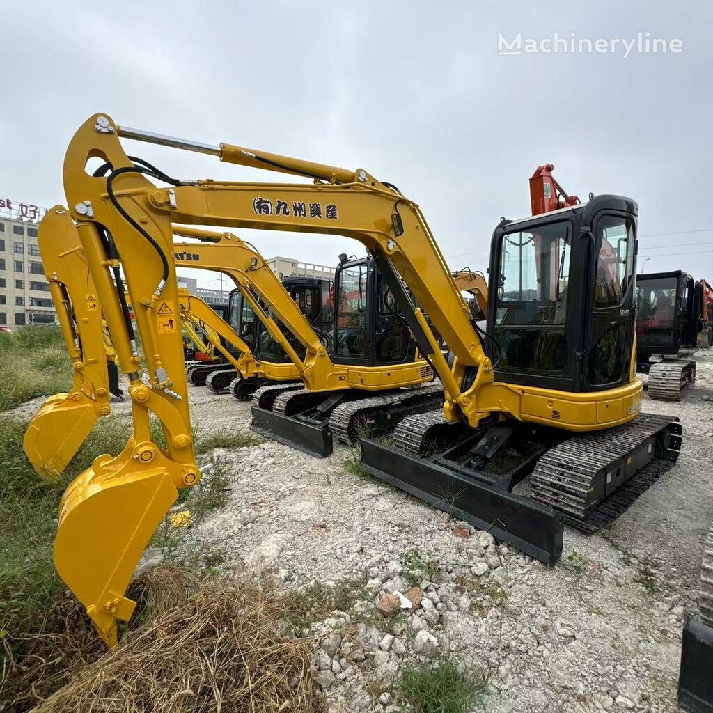 Komatsu PC40 swing arm mini excavator