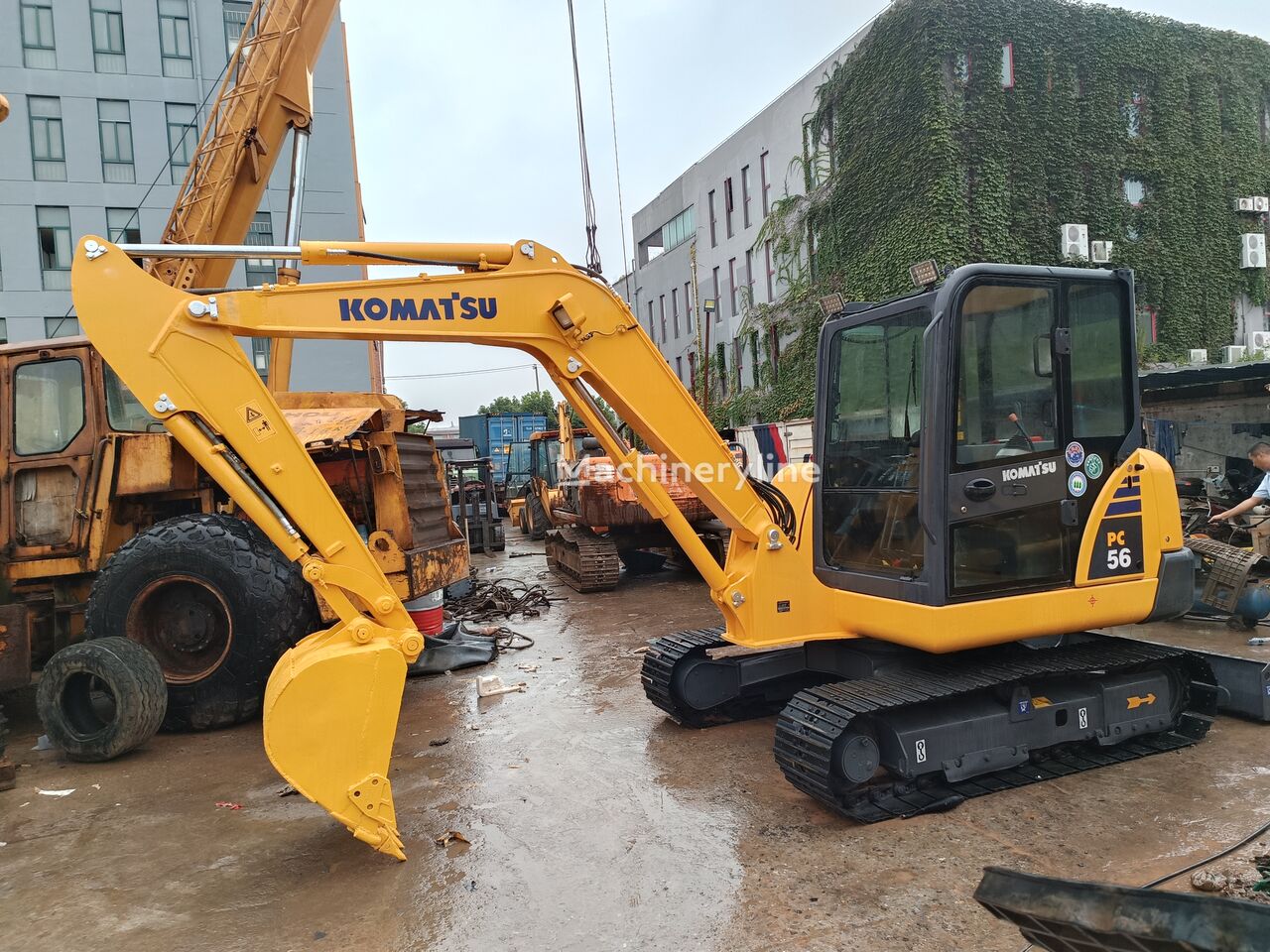 Komatsu PC56-7 miniexcavadora