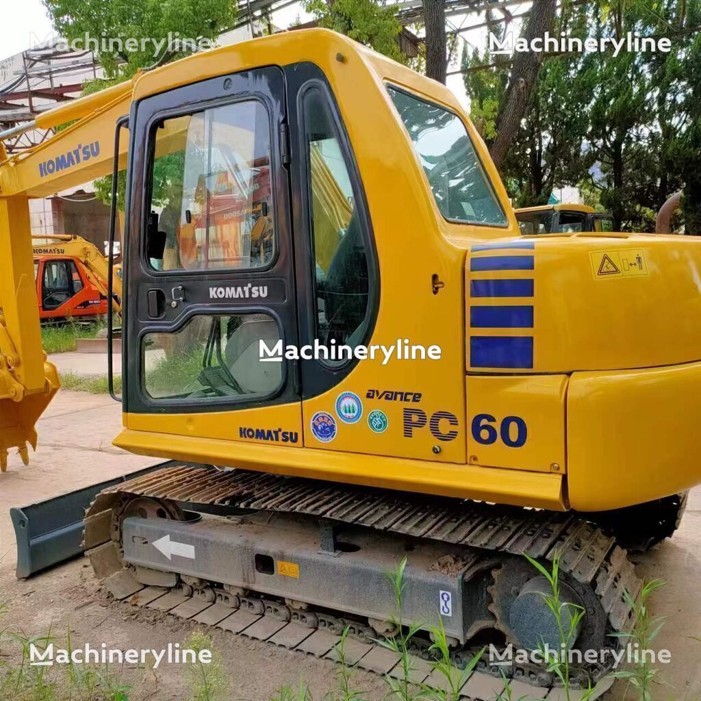 мини-экскаватор Komatsu PC60