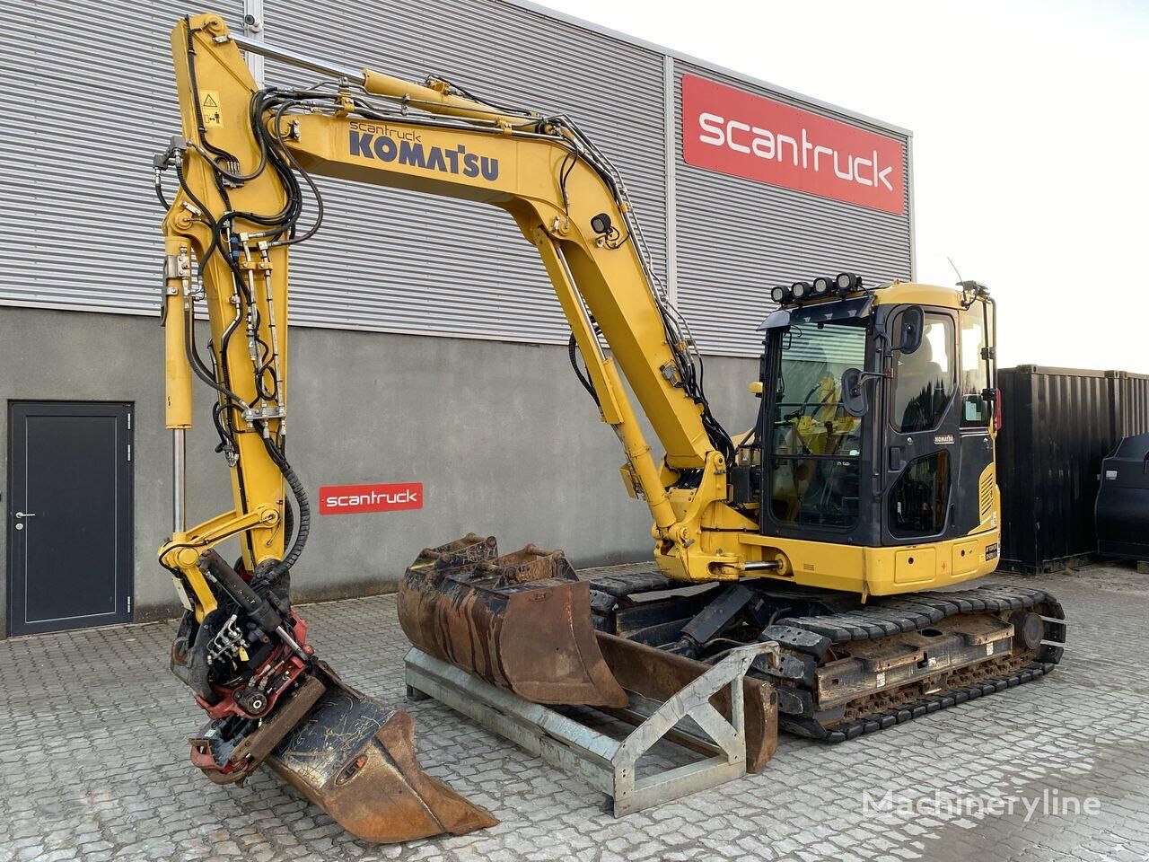 Komatsu PC88MR-10 mini bager