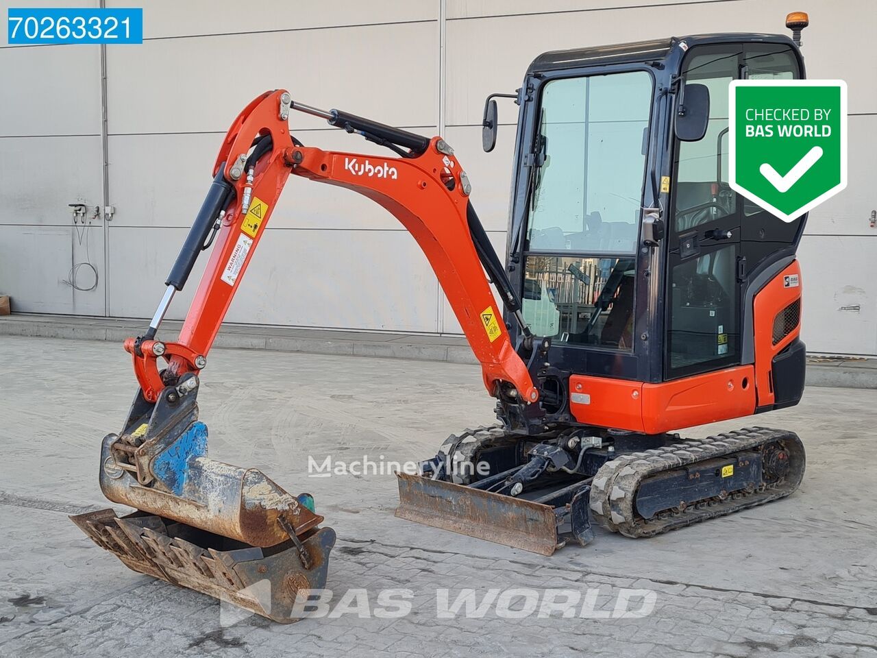 Kubota KX016-4 3X BUCKETS miniexcavadora