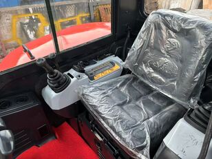mini-escavadora Kubota KX155