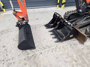 Kubota U27-4 miniexcavadora