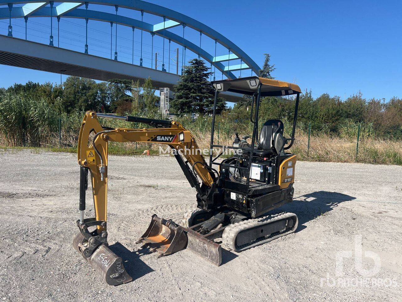 Sany SY16C Mini-Pelle mini excavator