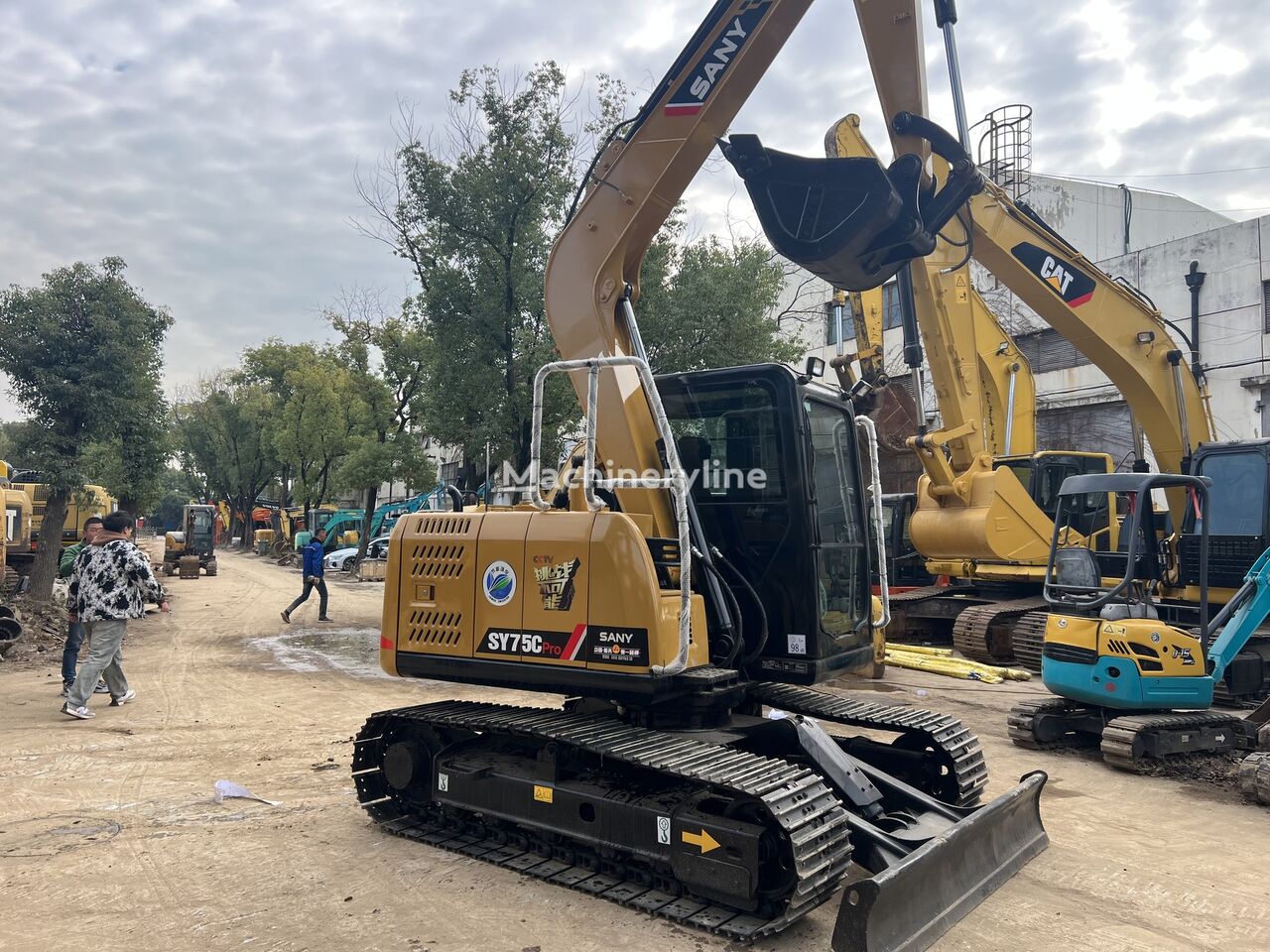 mini-pelle Sany SY75   SY75C  tracked excavator