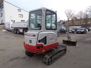 Takeuchi TB 225 Powertilt L&ouml;ffel Taklock 2.400 kg mini excavator