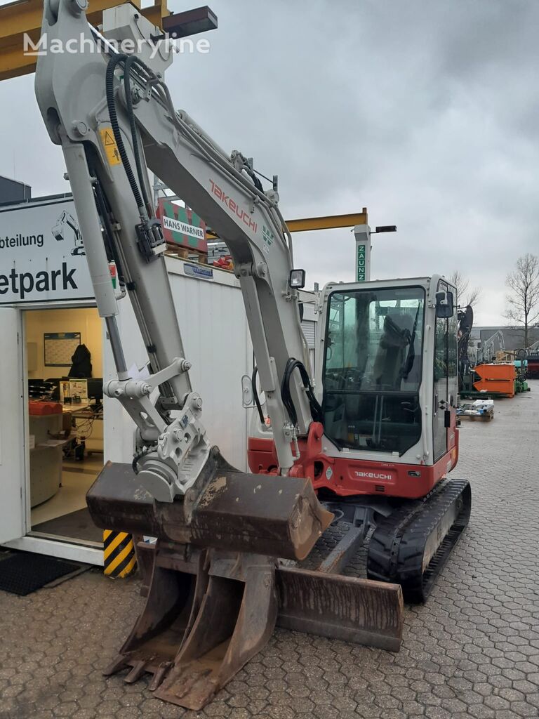 mini-pelle Takeuchi TB 260 V3