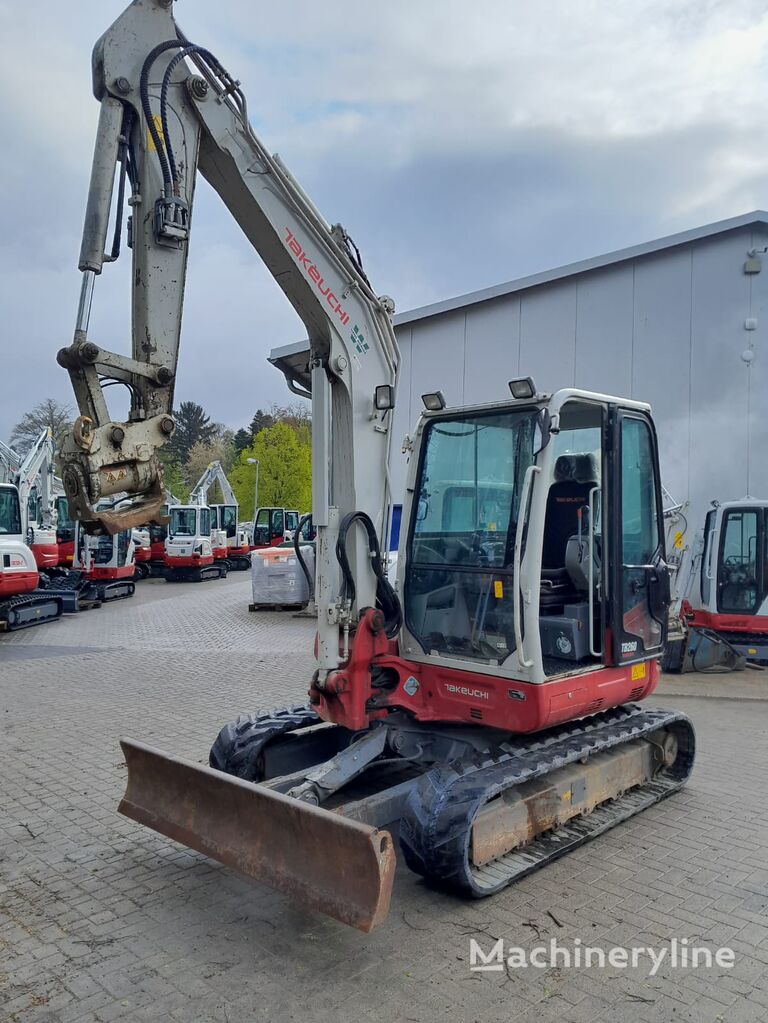 мини-экскаватор Takeuchi TB 260 V4