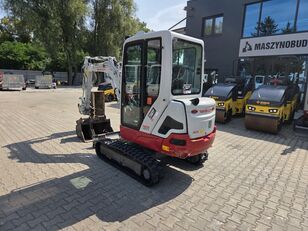 حفارة صغيرة Takeuchi TB225